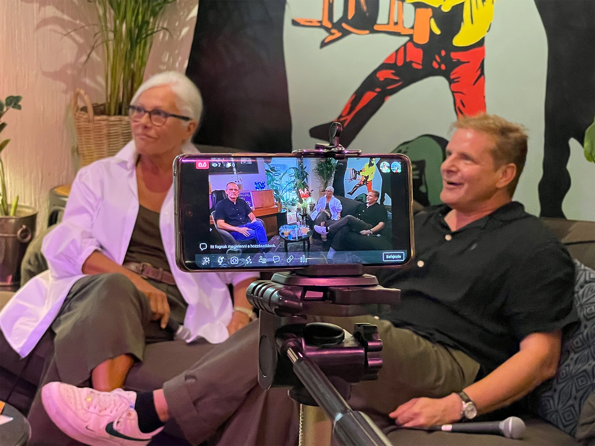 Megtelt a Papírkutya a Pannon KultúrKlub hétfői rendezvényén